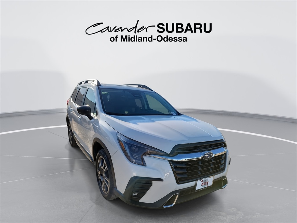 2025 Subaru Ascent Touring's photo