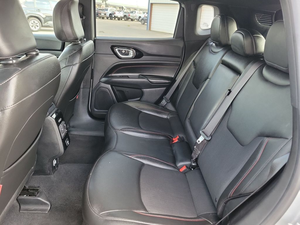 2025 Jeep Compass Trailhawk - Photo 13