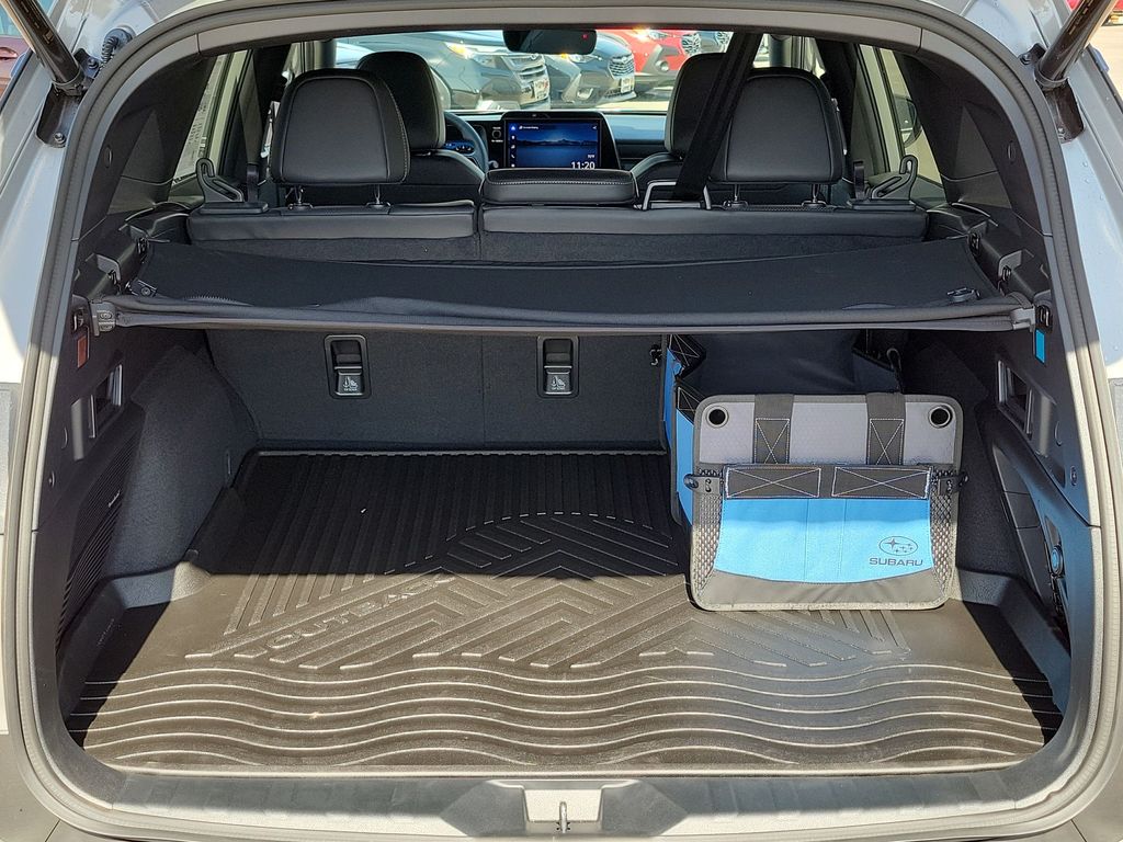 2026 Subaru Outback Limited - Photo 12