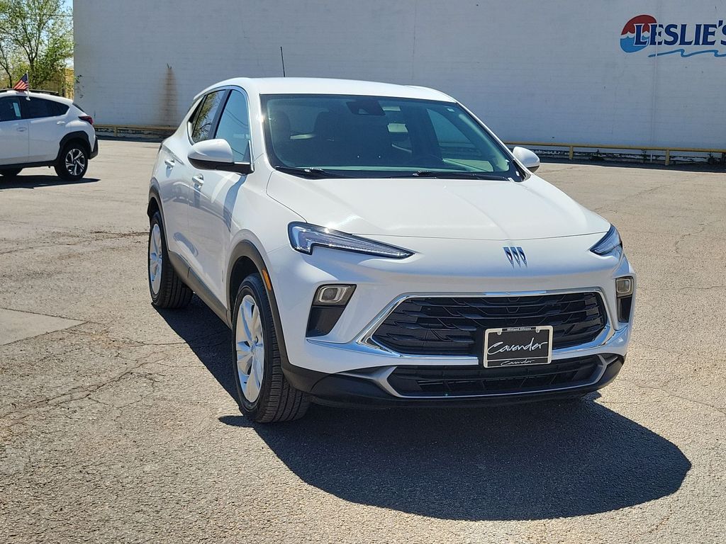 Summit White 2025 Buick Encore GX Preferred FWD SUV / Crossover Front-Wheel Drive Continuously Variable Transmission