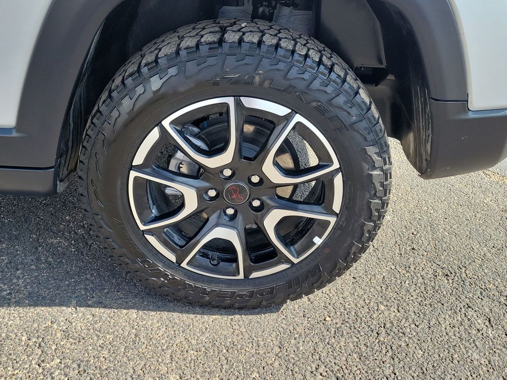 2025 Jeep Compass Trailhawk - Photo 11