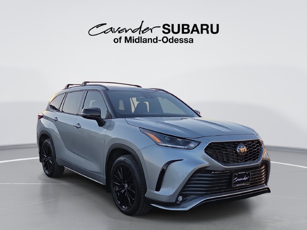 Celestial Silver Metallic 2024 Toyota Highlander SUV / Crossover Front-Wheel Drive 8-Speed Automatic