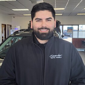 Staff member Alonso Hernandez from 5f9d68cc36d5