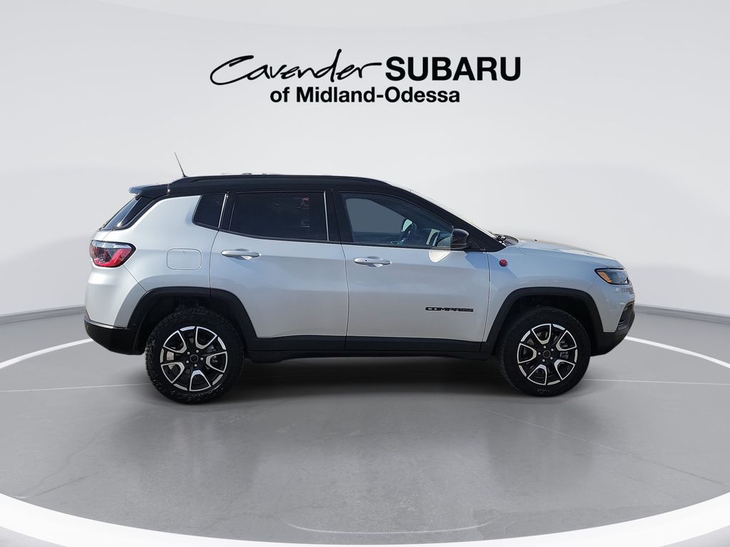 2025 Jeep Compass Trailhawk - Photo 9
