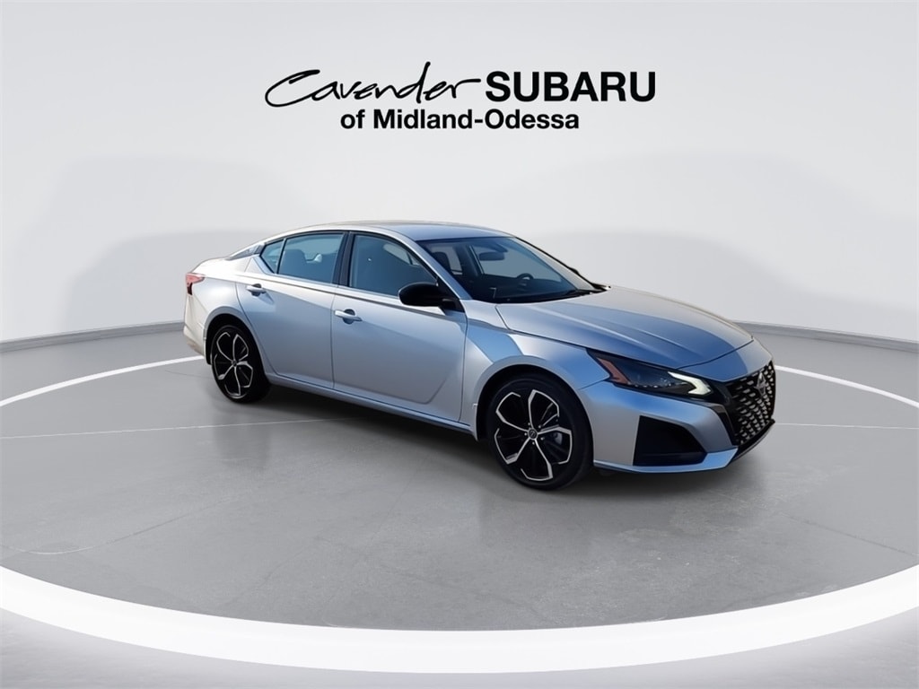 Used 2024 Nissan Altima 2.5 SR Sedan