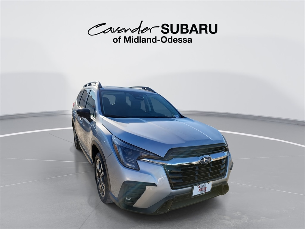 2025 Subaru Ascent Limited's photo
