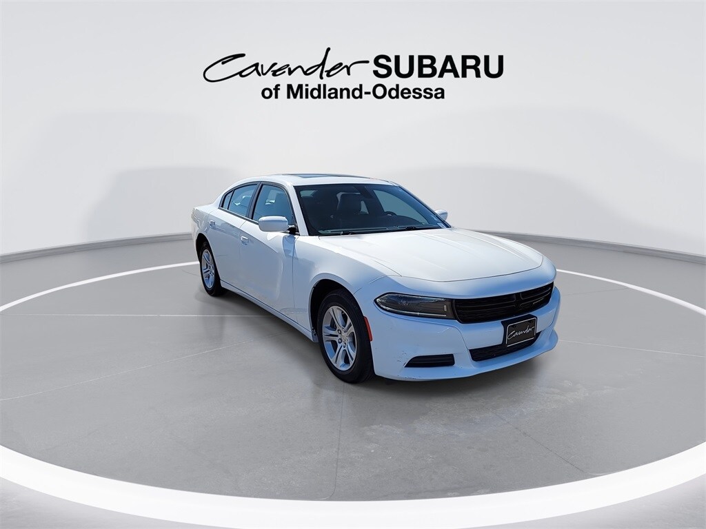 2022 Dodge Charger SXT photo 2