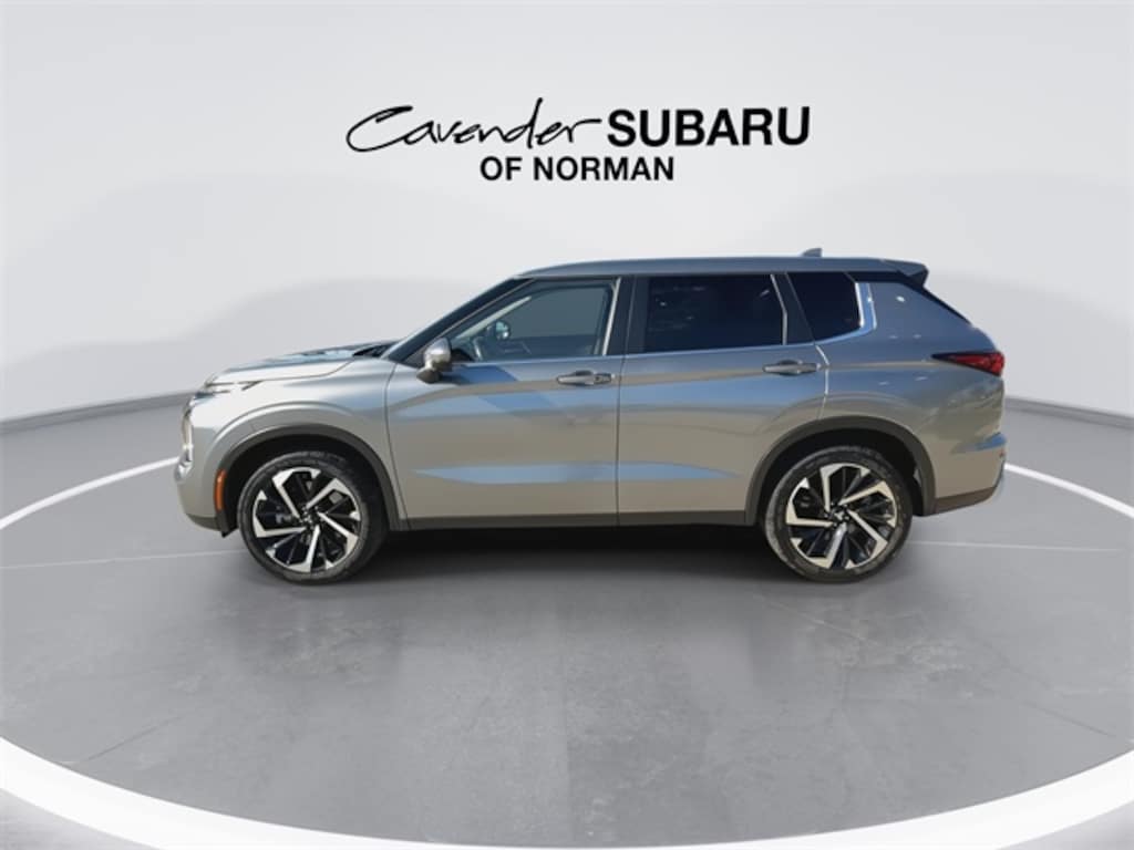 Used 2024 Mitsubishi Outlander SE SUV