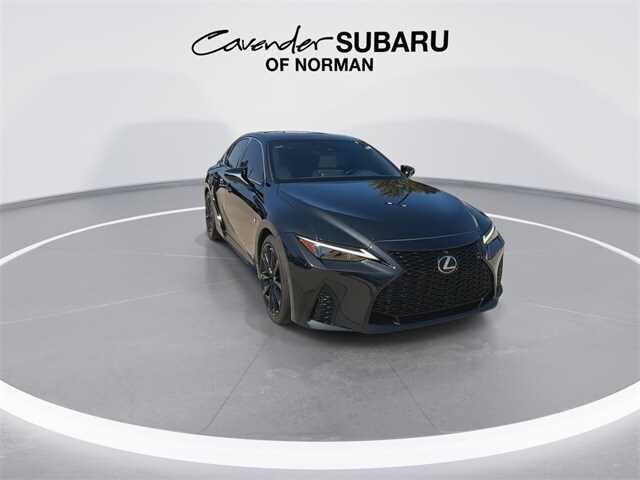 2022 Lexus IS 350 F SPORT photo 3