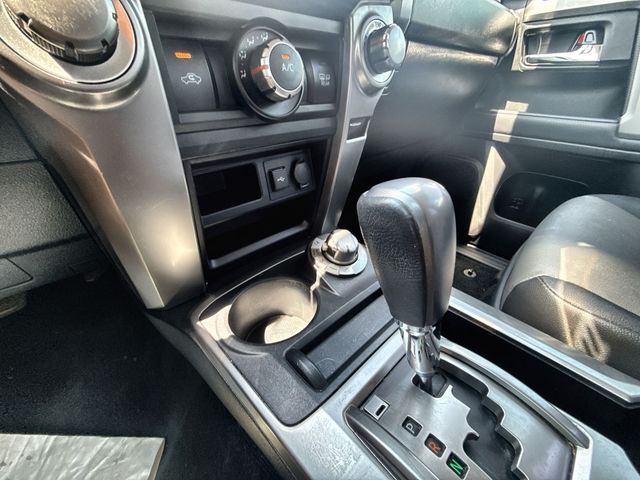 2022 Toyota 4Runner SR5 Premium - Photo 20