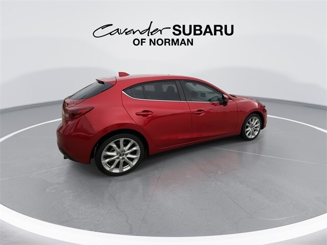 2014 Mazda Mazda3 s Touring Hatchback photo 3