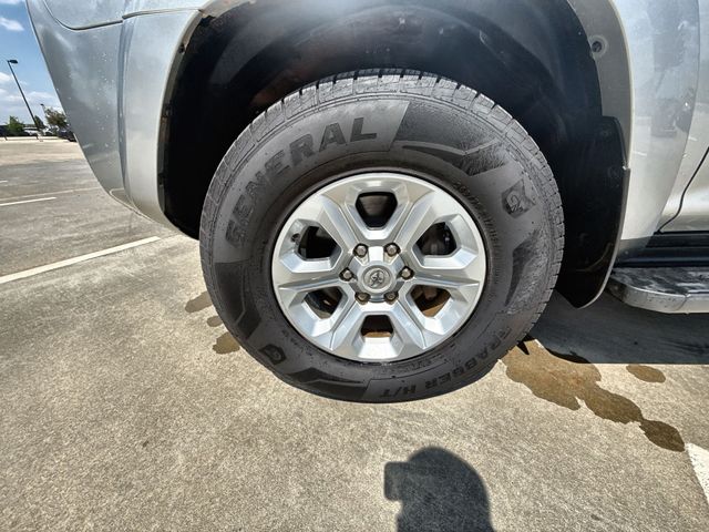 2022 Toyota 4Runner SR5 Premium - Photo 10