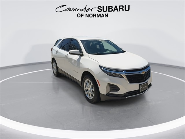 2022 Chevrolet Equinox LT photo 3