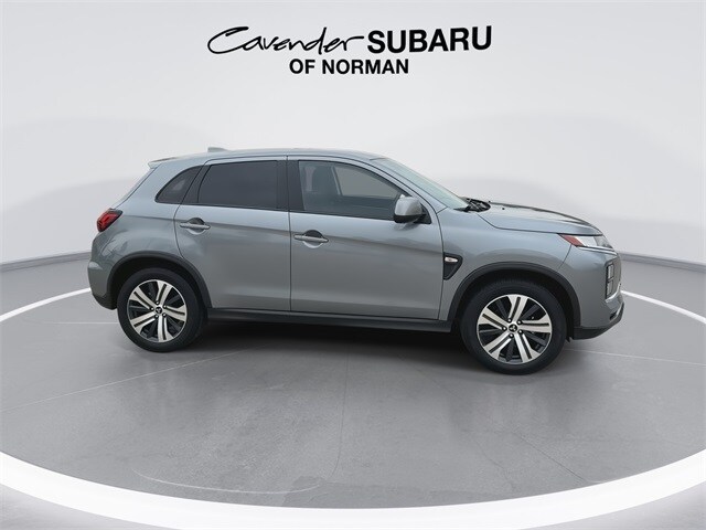 2024 Mitsubishi Outlander Sport SE photo 4