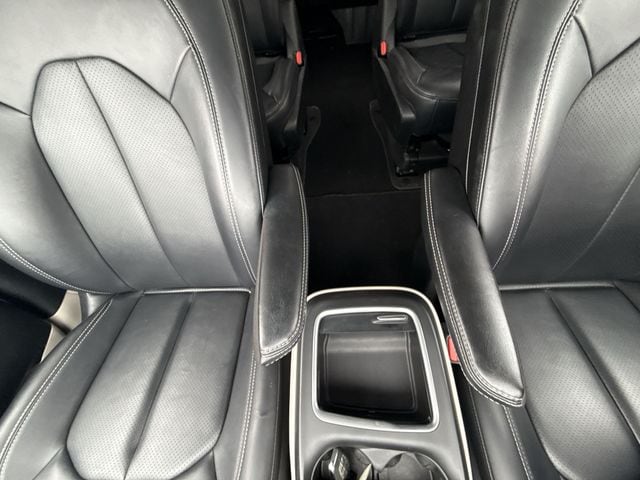 2024 Chrysler Pacifica PHEV Select - Photo 21