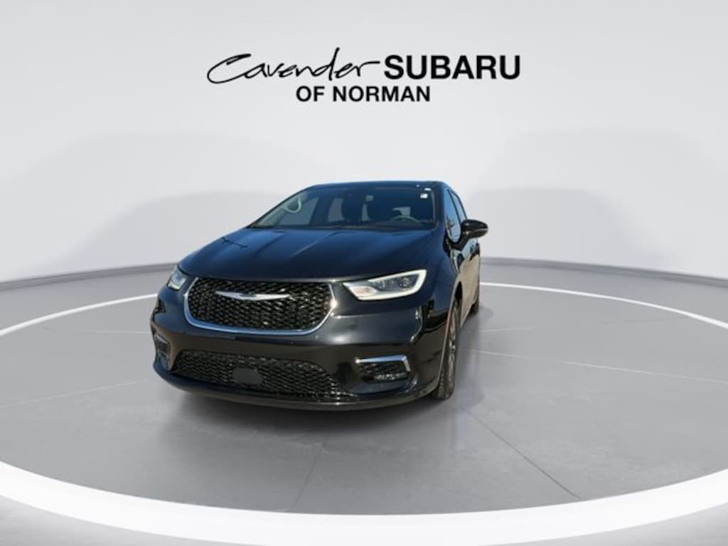 Used 2022 Chrysler Pacifica Hybrid Touring L Minivan/Van