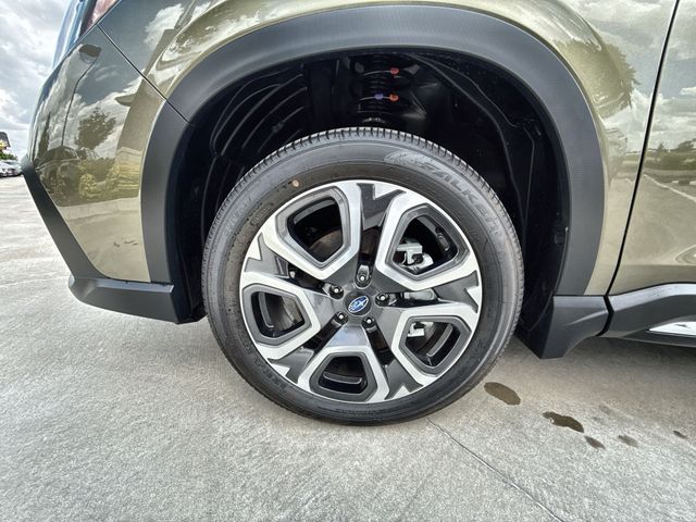 2026 Subaru Ascent Limited - Photo 10