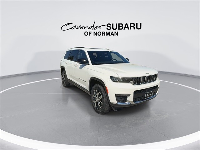 2024 Jeep Grand Cherokee Limited photo 3