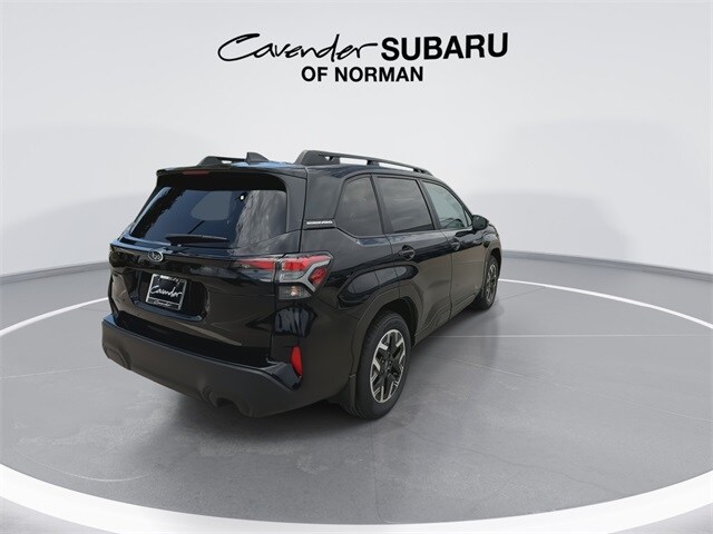 2025 Subaru Forester Premium photo 4