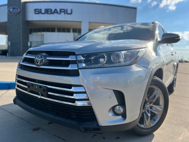 Used 2018 Toyota Highlander Limited with VIN 5TDYZRFH0JS246832 for sale in Norman, OK