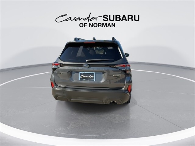 2025 Subaru Forester Premium photo 3