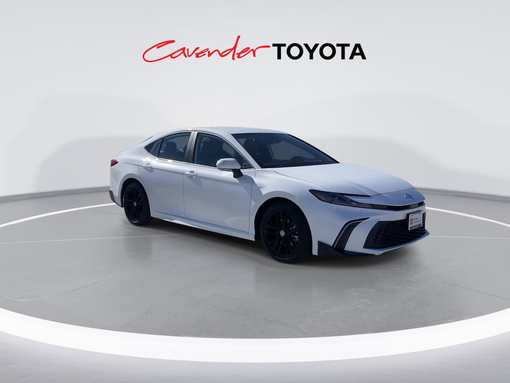 2026 Toyota Camry SE photo 2