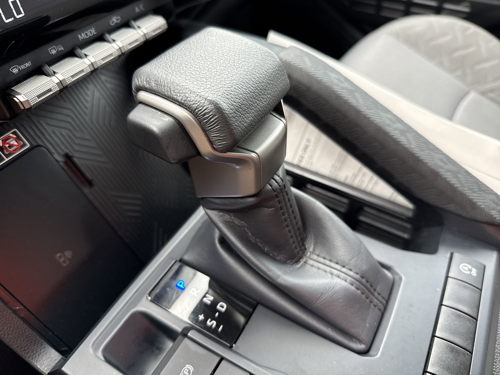 2024 Toyota Tacoma SR5 - Photo 22