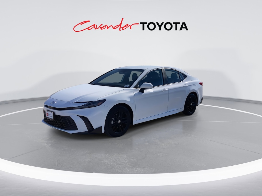 2026 Toyota Camry SE photo 4