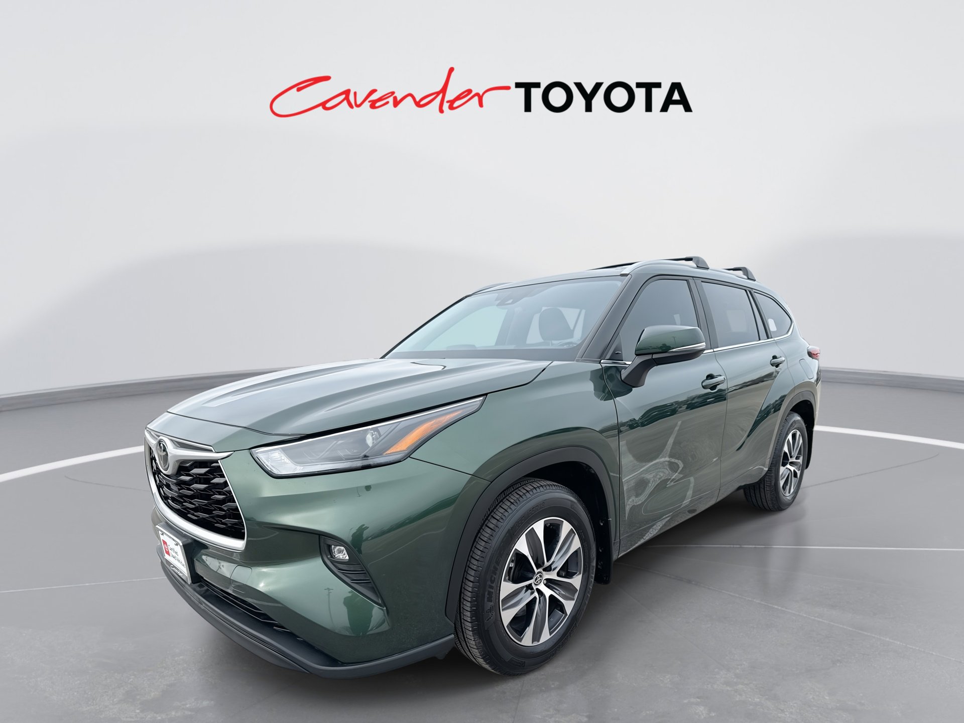 2023 Toyota Highlander XLE FWD