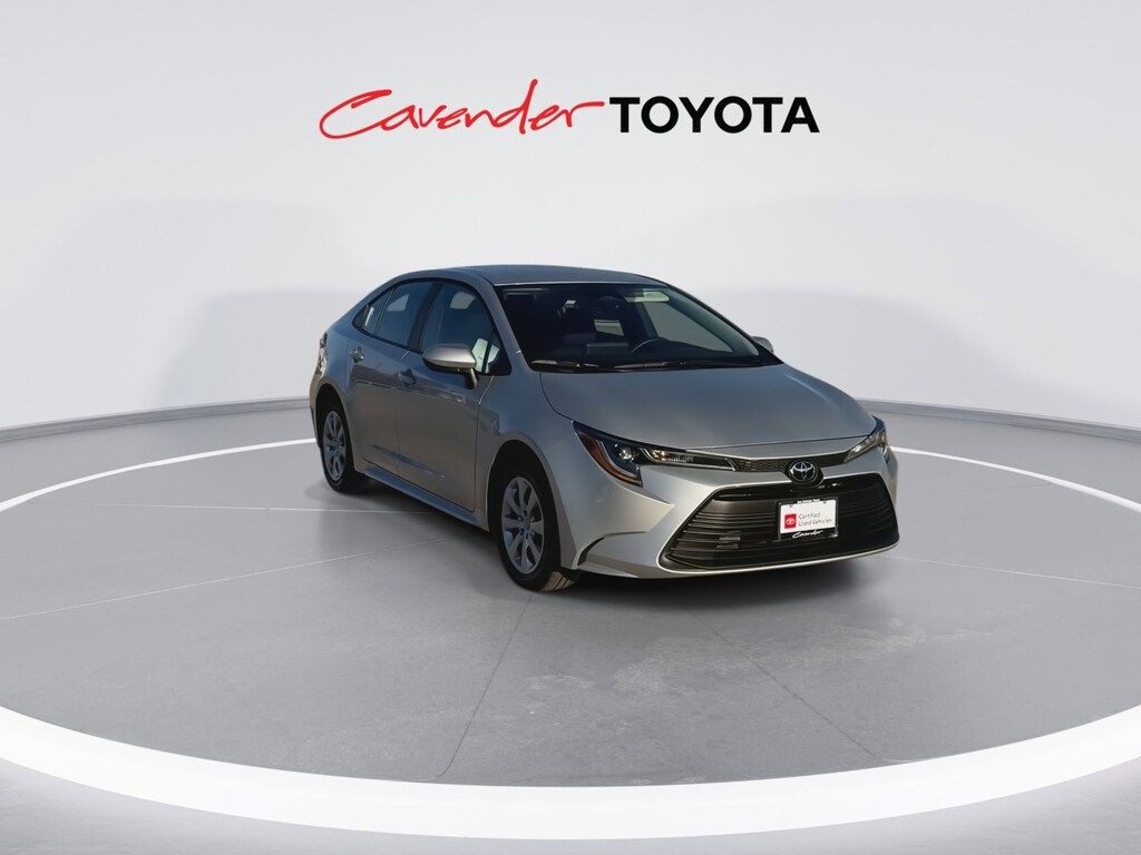 2026 Toyota Corolla LE photo 2