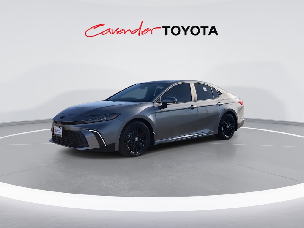 2026 Toyota Camry SE photo 4