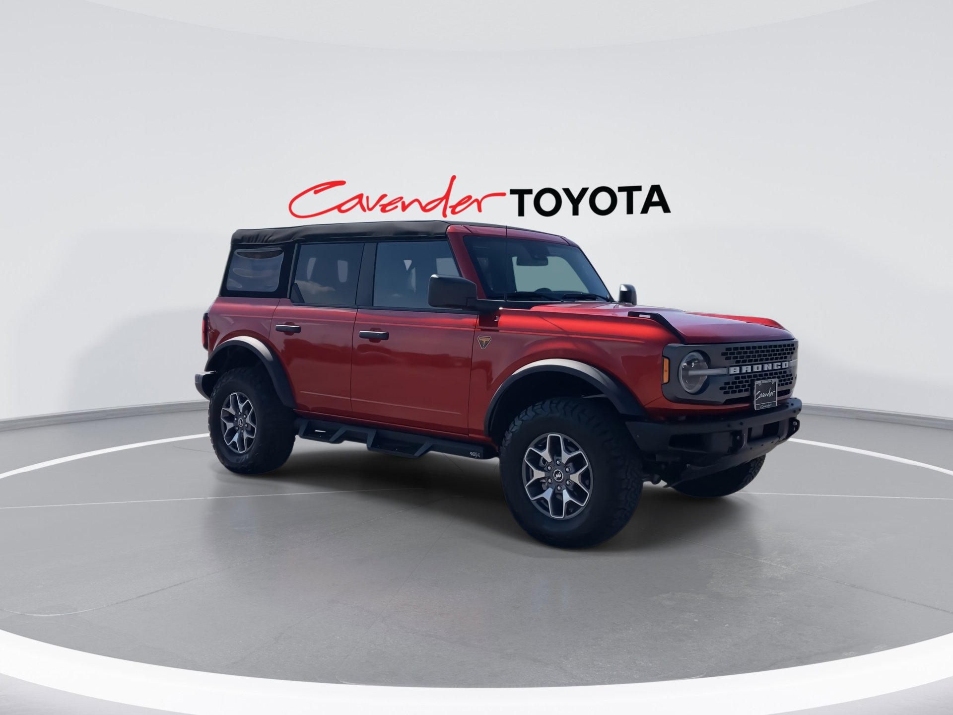 2024 Ford Bronco Badlands photo 2