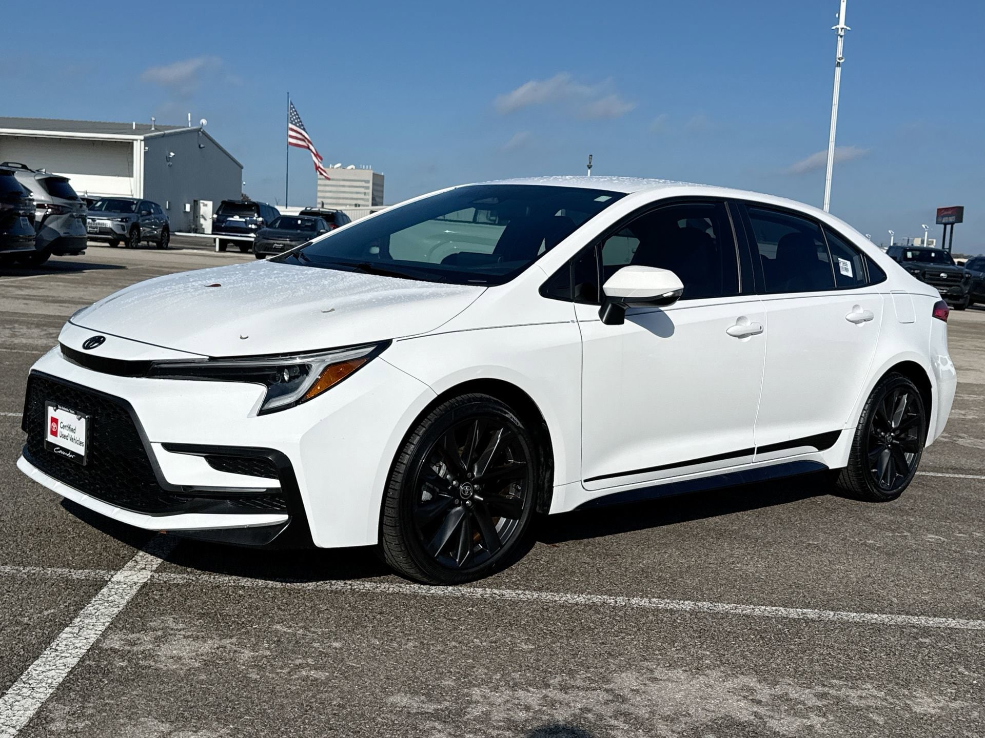 2024 Toyota Corolla SE's photo