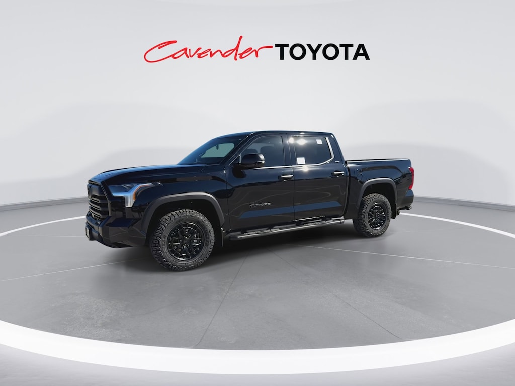 2026 Toyota Tundra SR5 CrewMax photo 3