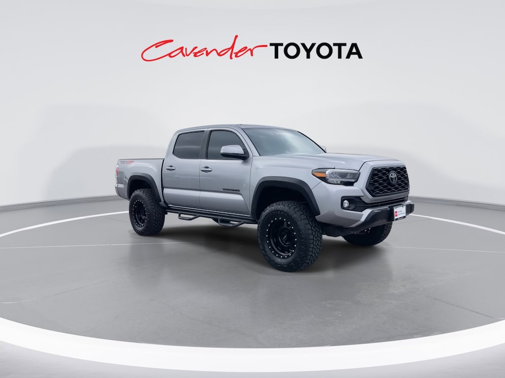 2020 Toyota Tacoma TRD Off-Road V6 photo 2