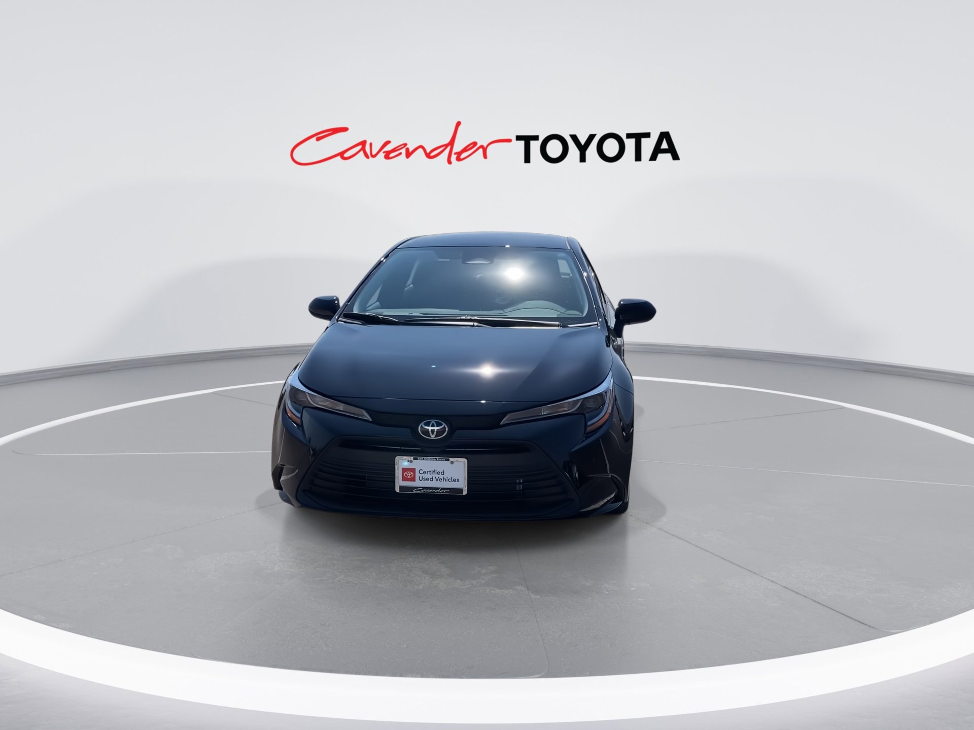 2025 Toyota Corolla LE photo 3