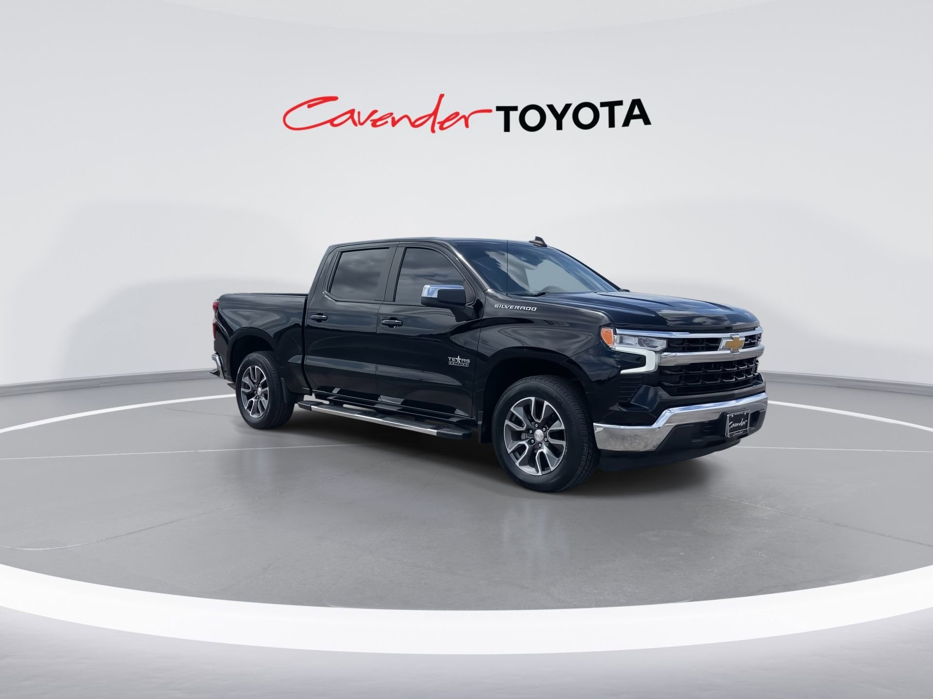 Used 2022 Chevrolet Silverado 1500 LT with VIN 3GCPACEK6NG564908 for sale in San Antonio, TX
