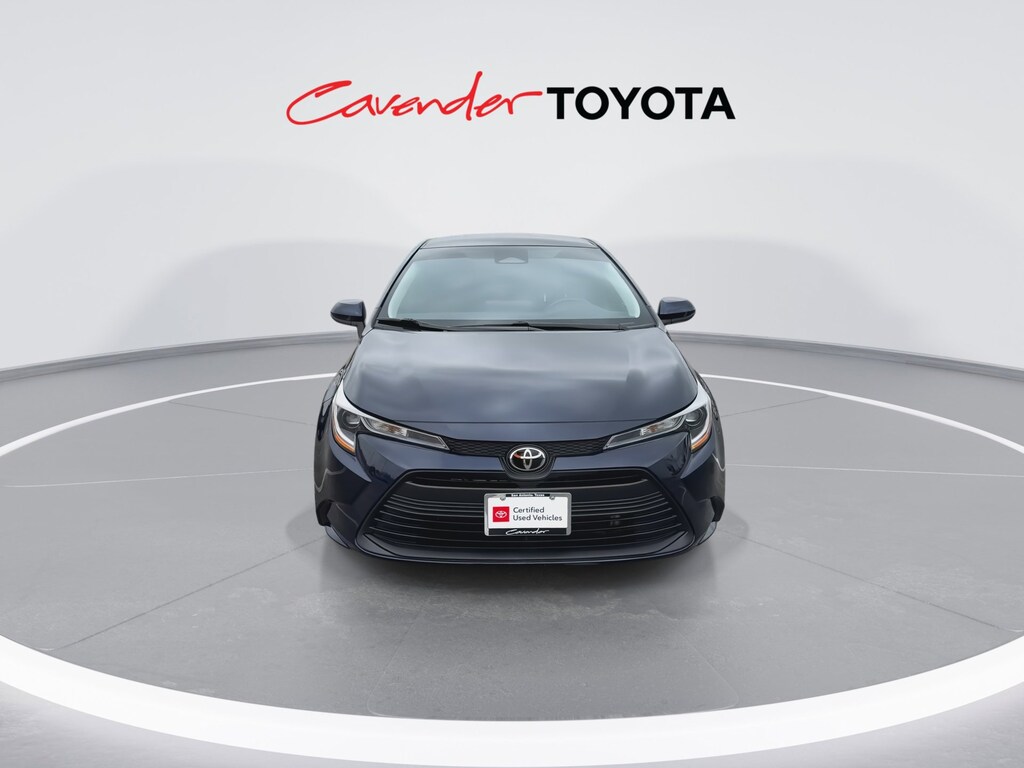 2025 Toyota Corolla LE photo 4