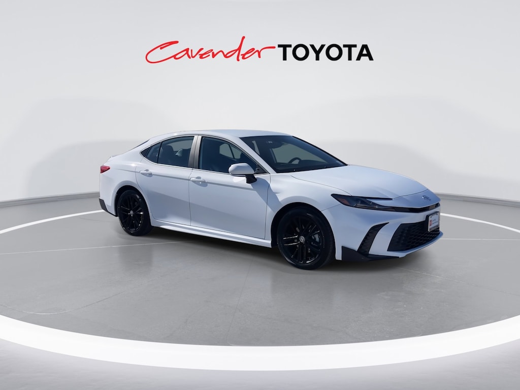 2026 Toyota Camry SE photo 2