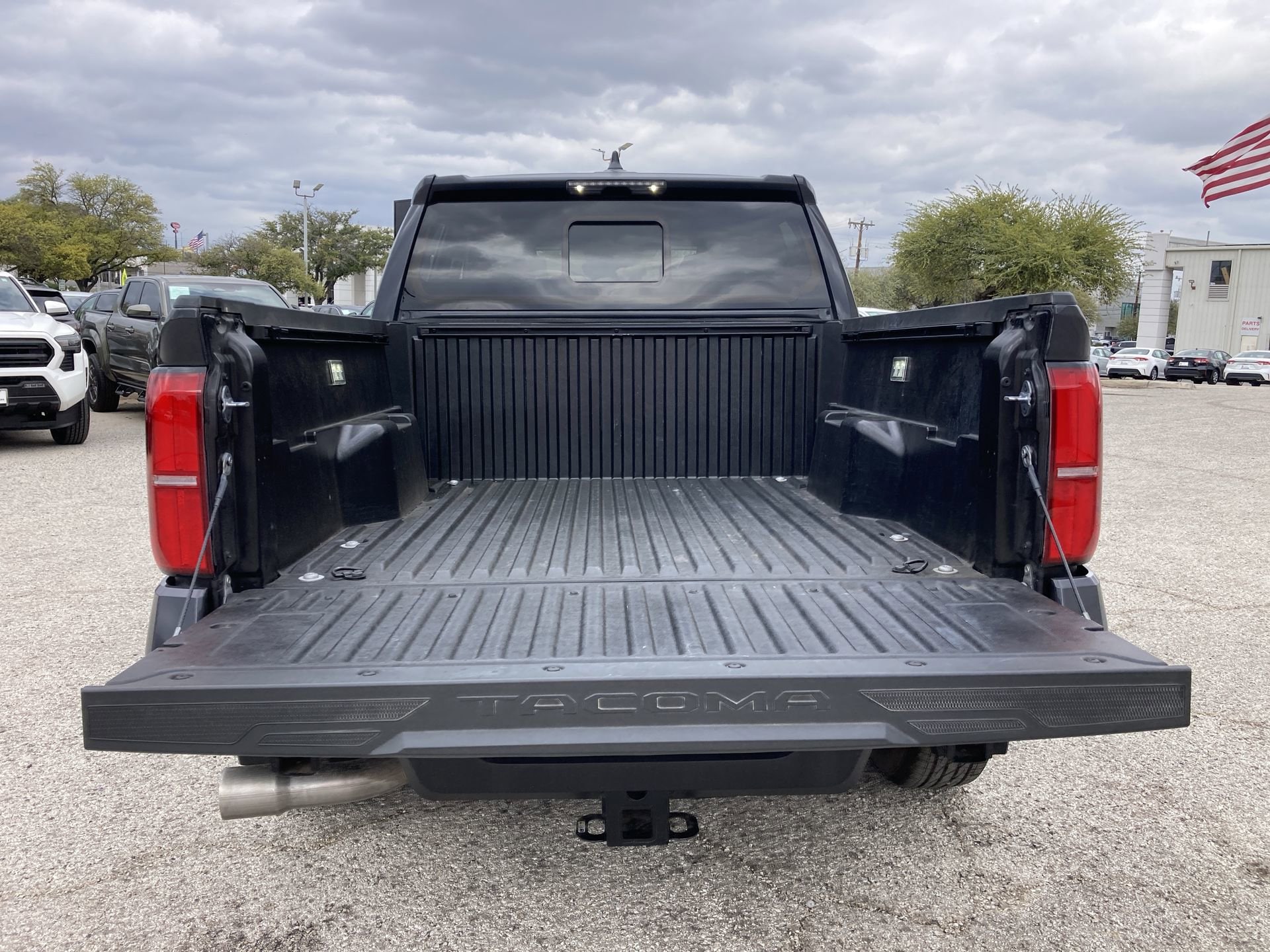 2024 Toyota Tacoma SR5 - Photo 21