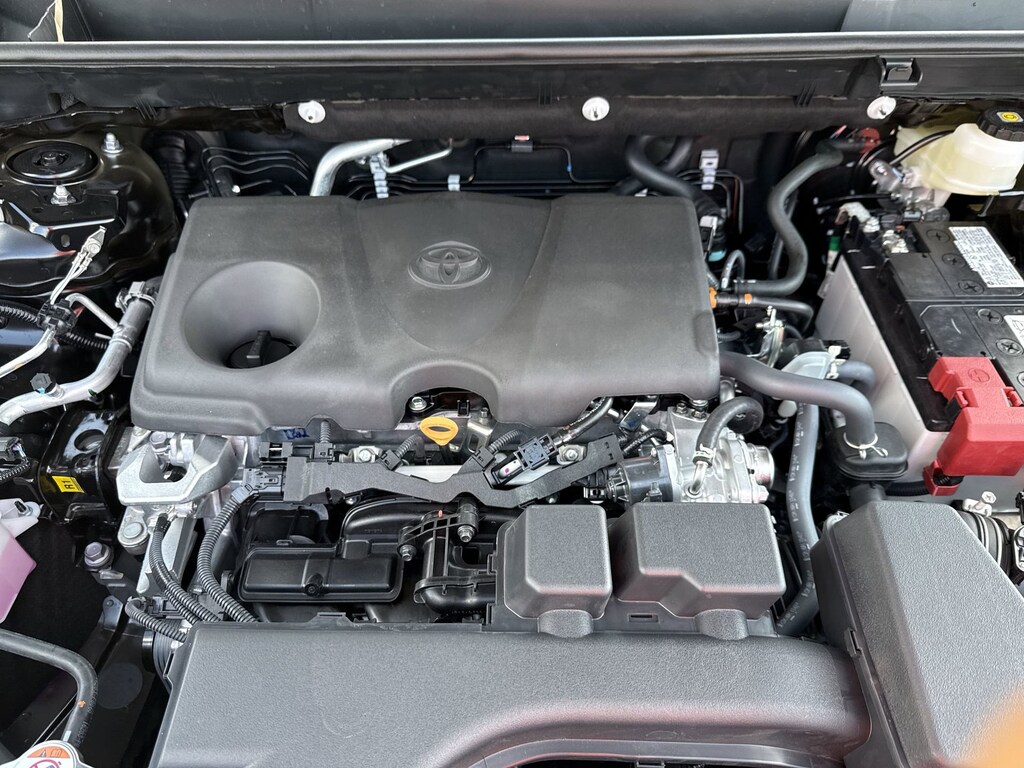 2025 Toyota RAV4 LE photo 16