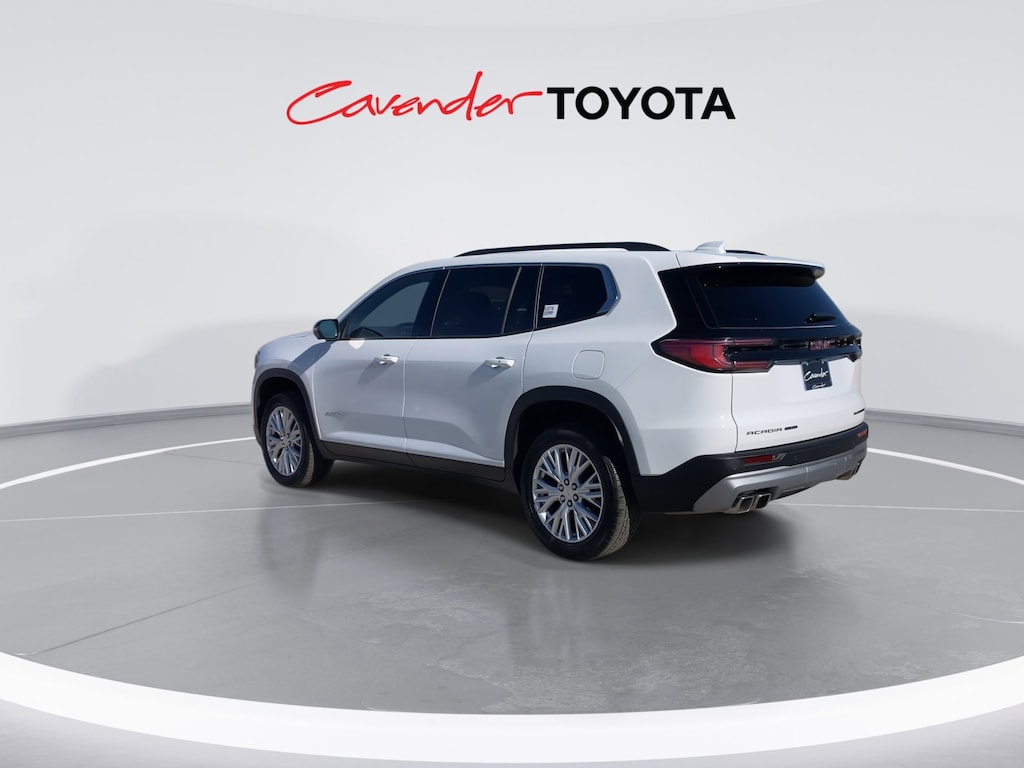 2024 Gmc Acadia Elevation photo 3