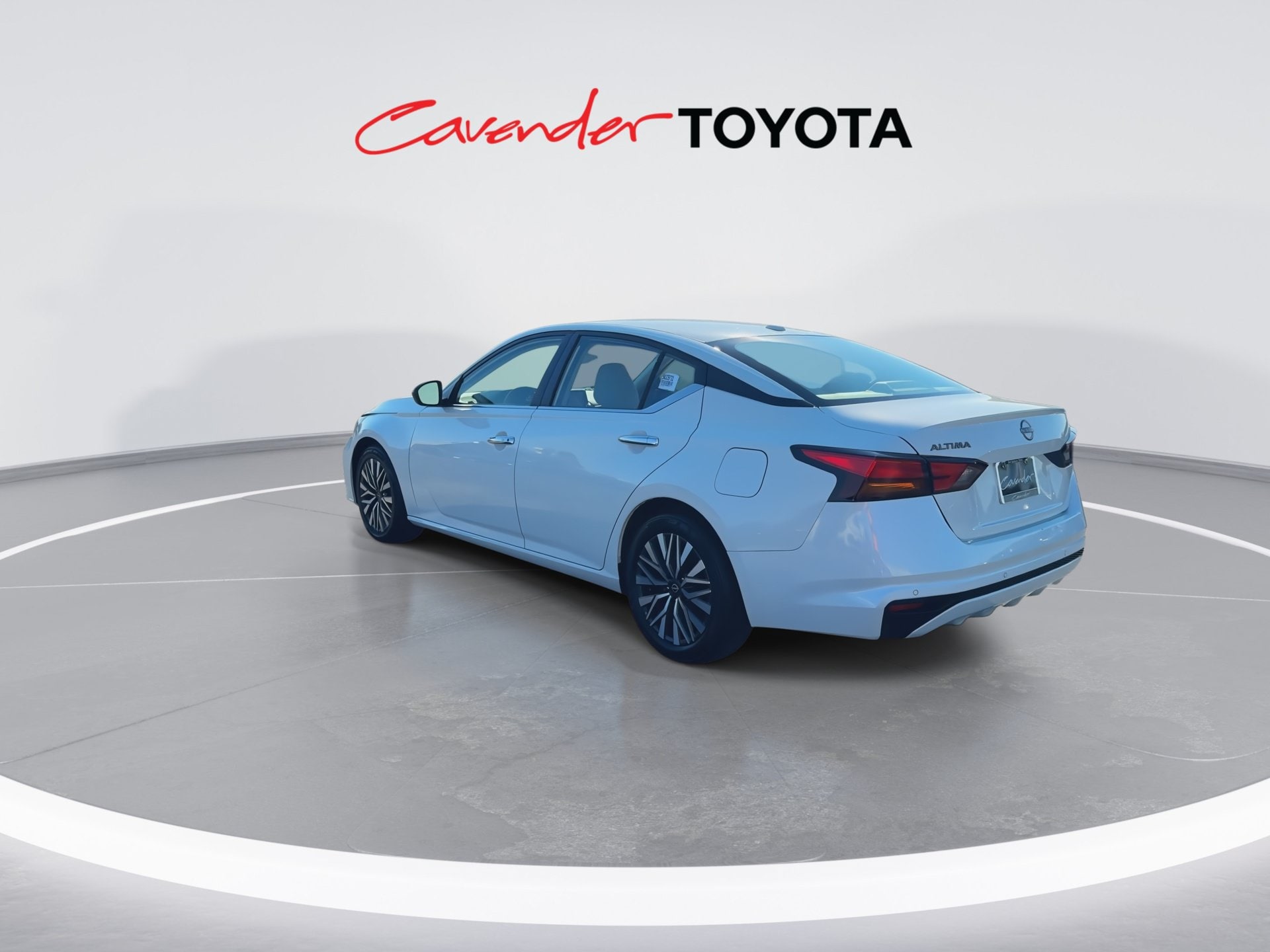 2025 Nissan Altima SV - Photo 6