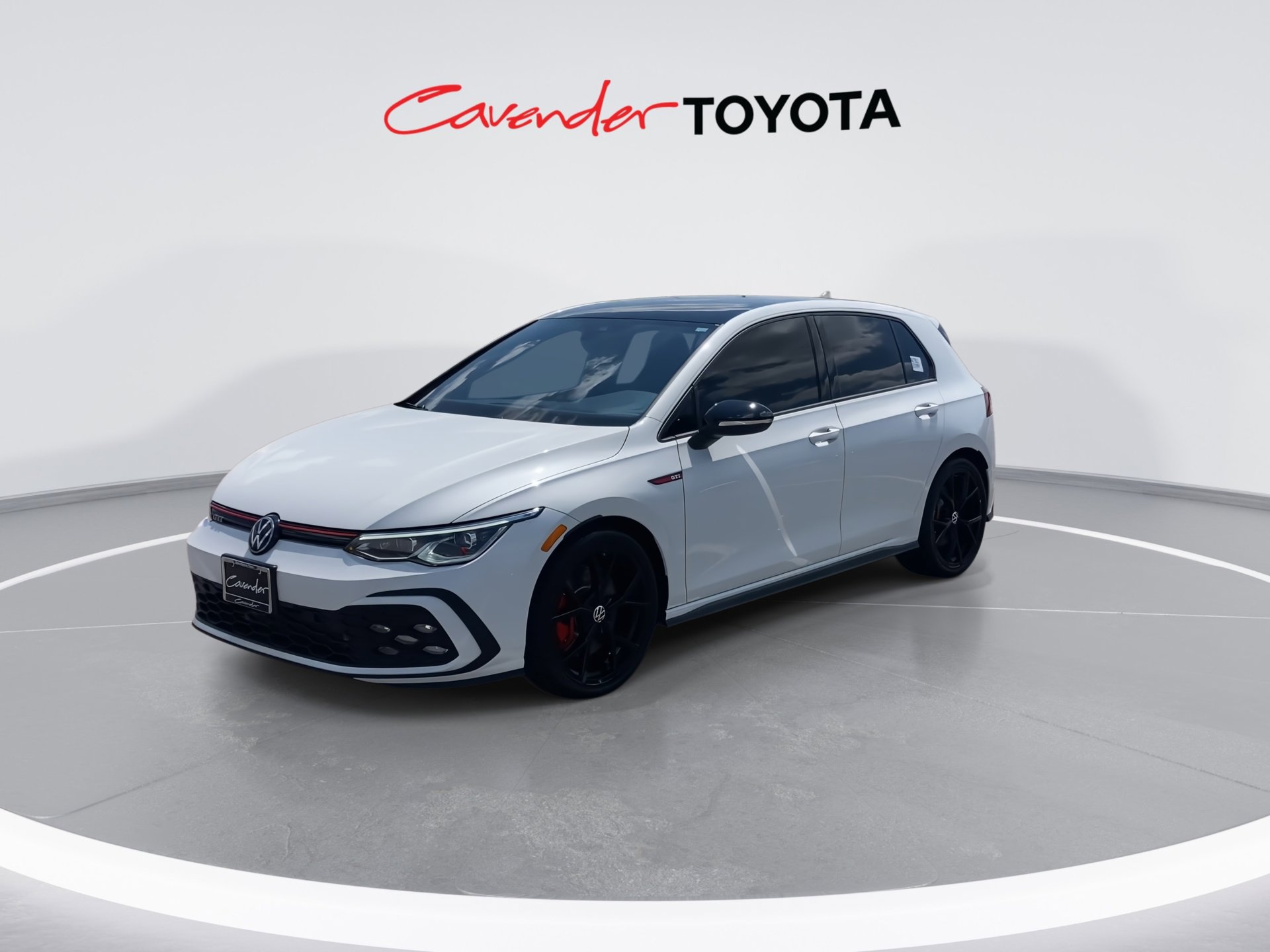 2024 Volkswagen Golf GTI 380 S photo 4