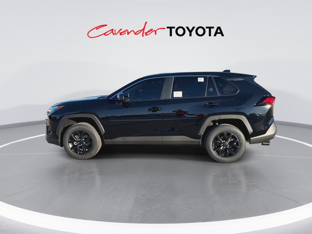 2025 Toyota RAV4 LE photo 4
