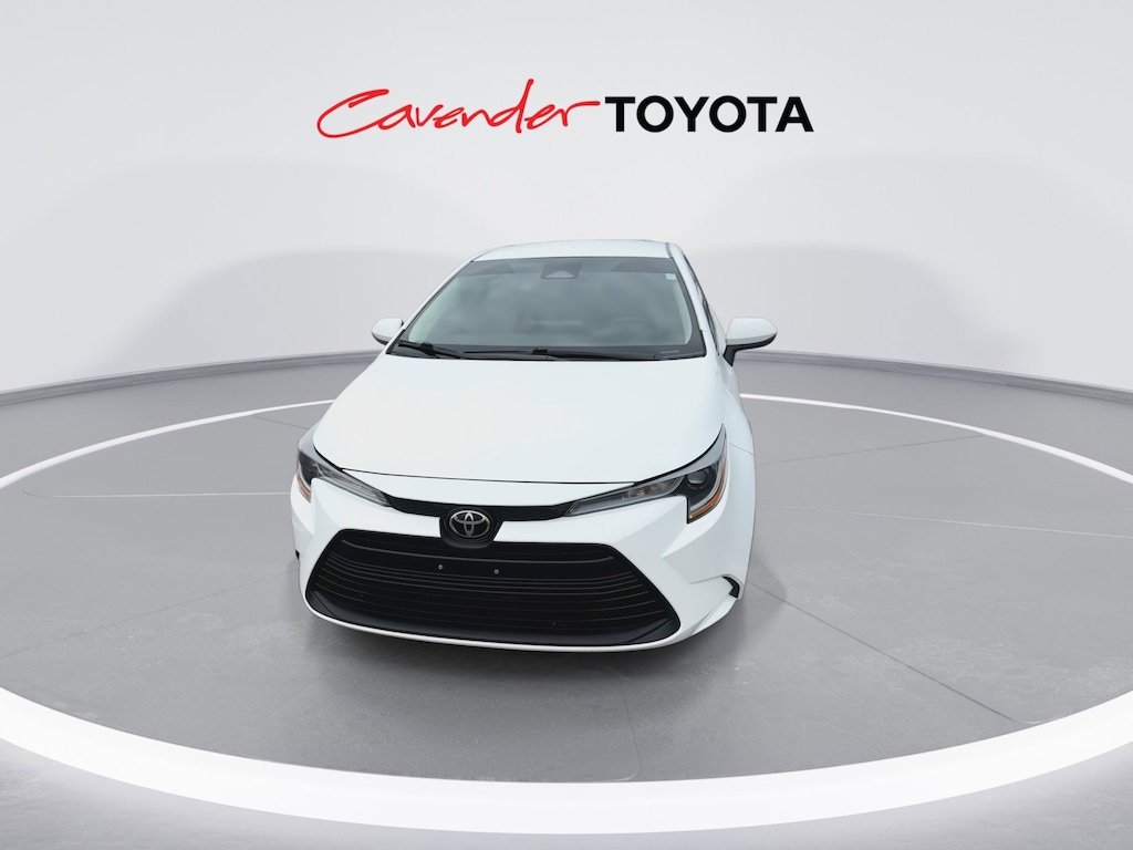 2023 Toyota Corolla LE photo 4