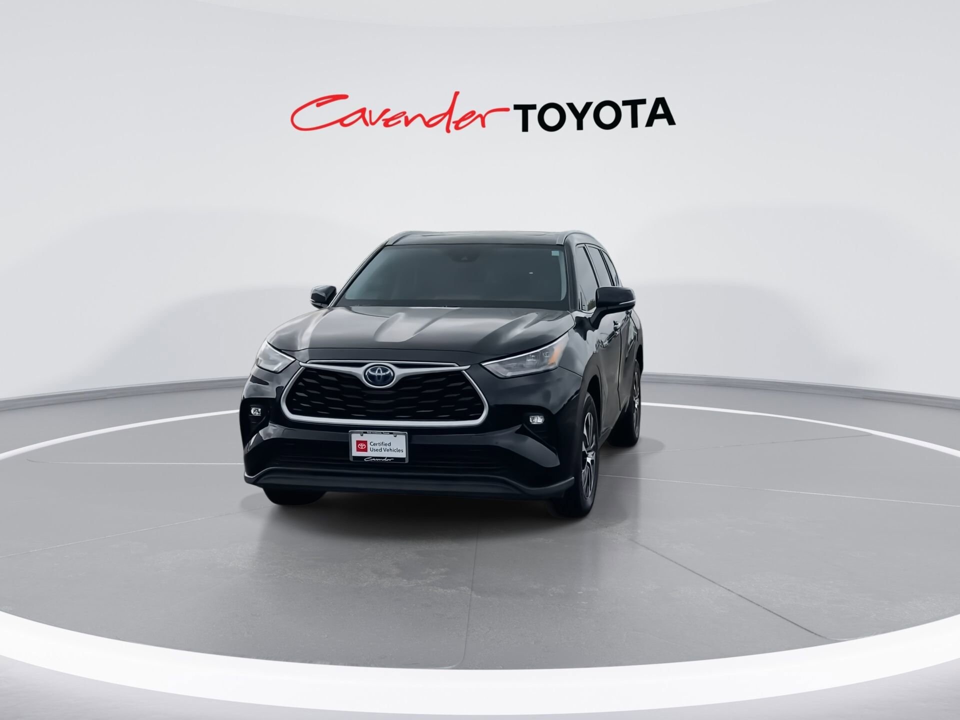 2020 Toyota Highlander Hybrid XLE photo 3