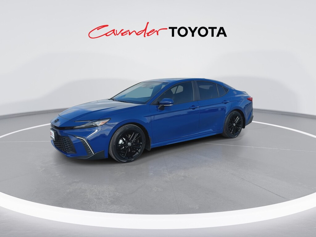 Used 2025 Toyota Camry SE Convenience Sedan