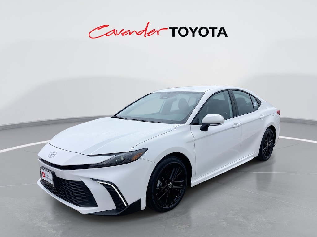 2026 Toyota Camry SE photo 2
