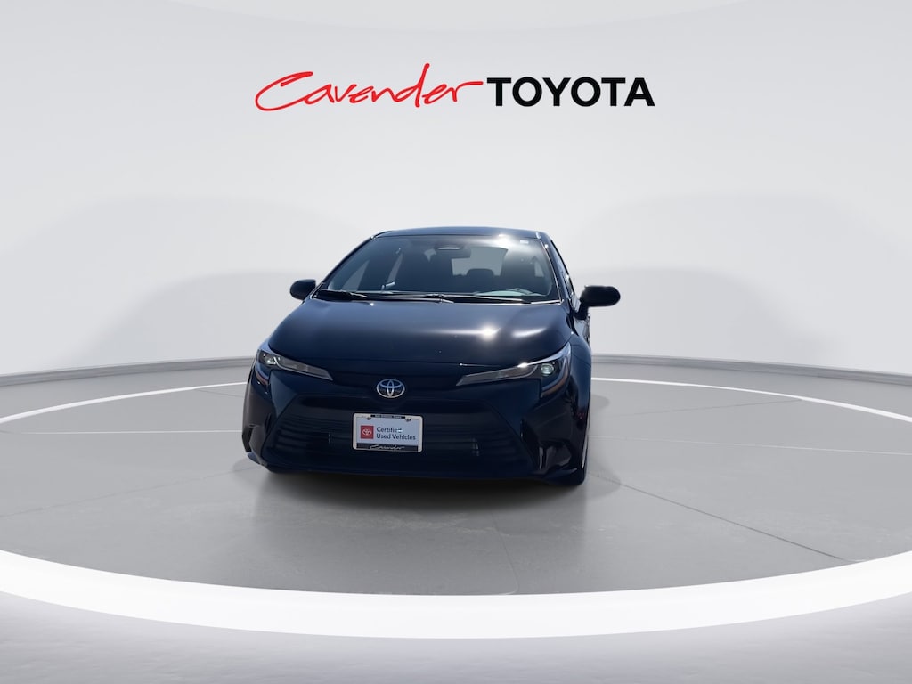 2026 Toyota Corolla LE photo 4